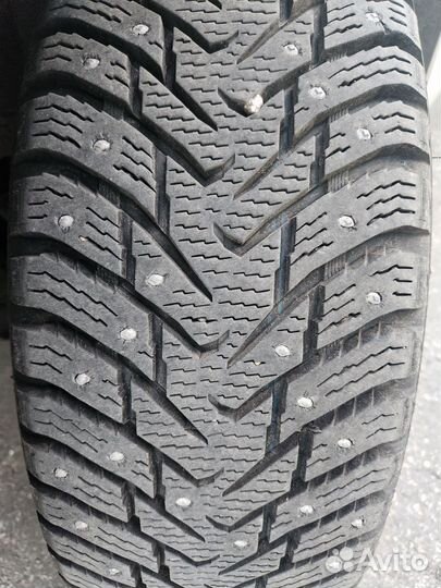 Nokian Tyres Hakkapeliitta 8 SUV 225/65 R17