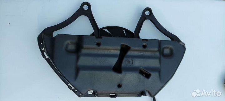 Вентилятор охлаждения Honda cb1000r 2008-2013гг