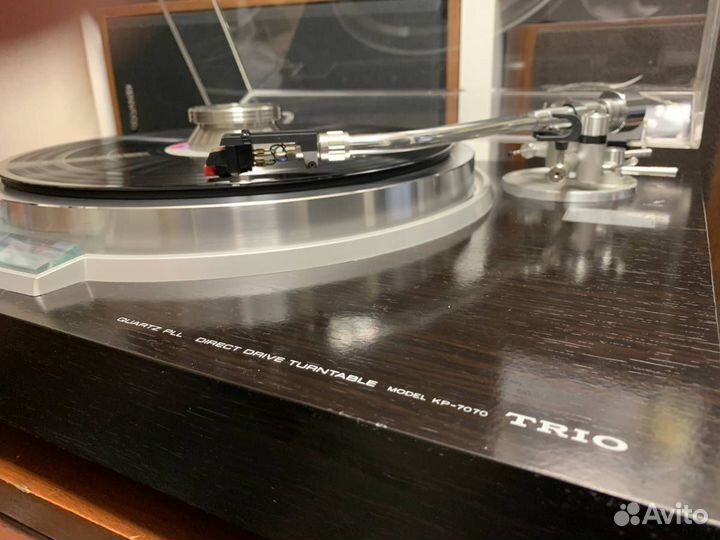 Проигрыватель винила Kenwood KP-7070