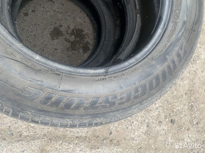 Bridgestone Dueler H/P 215/65 R16