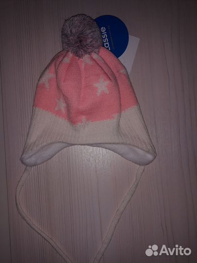 Новая шапка Lassie