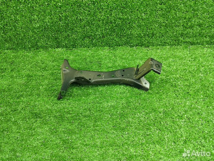 Кронштейн крепления крыла правый Audi S3 8V A3 8V