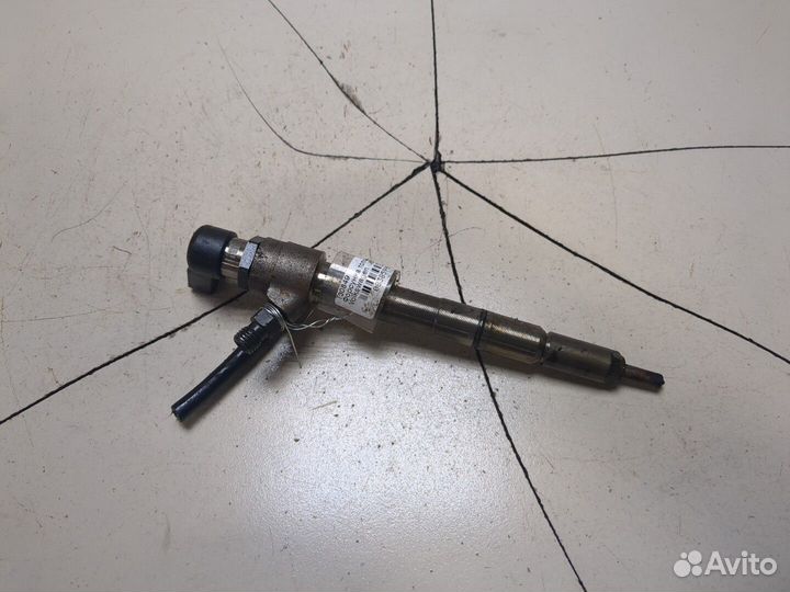 Форсунка топливная Volkswagen Jetta 6, 2011