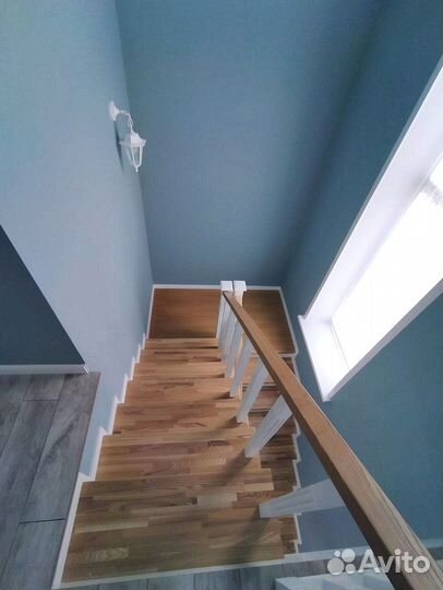 Лестница на второй этаж