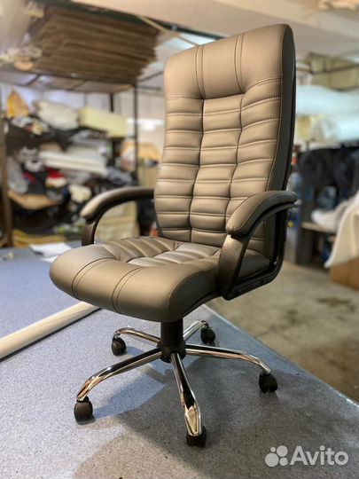 Компьютерное кресло