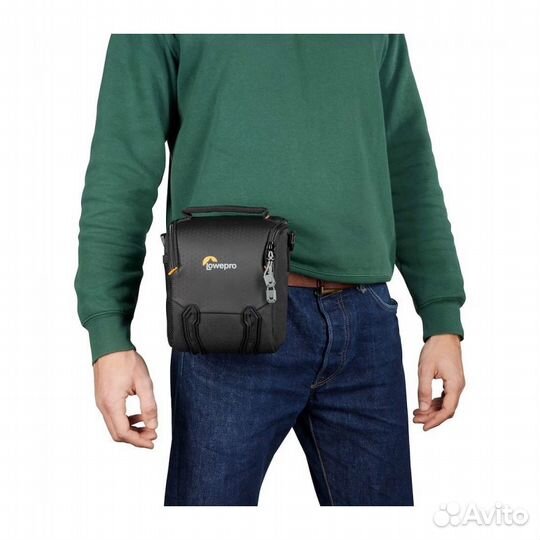 Сумка Lowepro Adventura SH 120 III черная (LP37450-PWW)