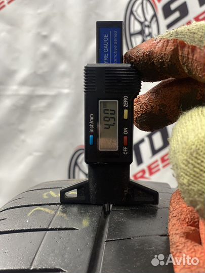 Pirelli P Zero PZ4 325/30 R23 109Y