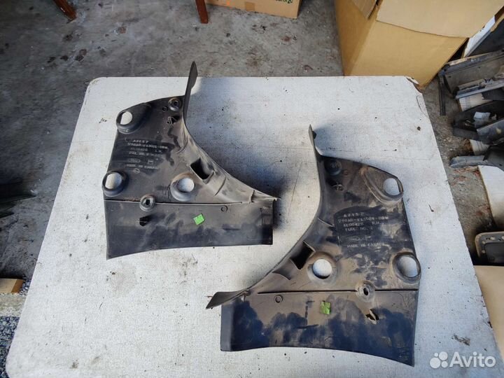 Обшивка багажника Ford Focus 1