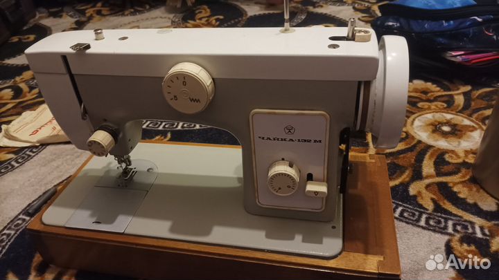 Швейная машинка чайка 132м