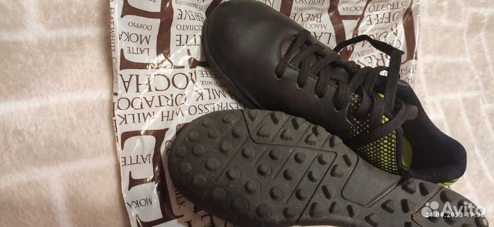 Футбольные бутсы demix