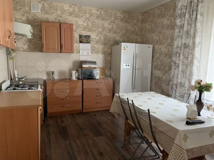 Дом 68 м² на участке 1 сот.