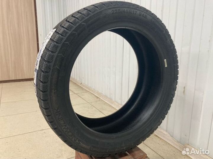 Triangle PL01 225/45 R17 94R