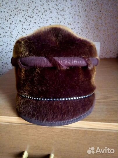 Головные уборы женские