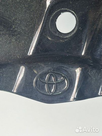 Крыло переднее правое Toyota Camry V50/V55