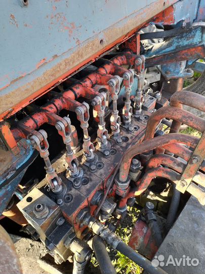 Трактор мтз 82