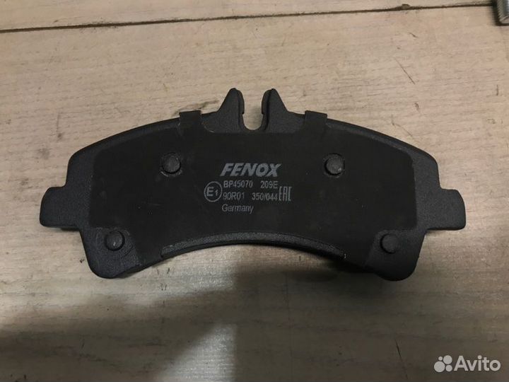 Тормозные колодки заднее Mercedes Sprinter W906