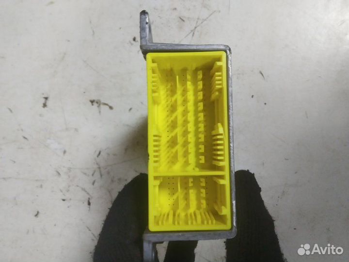 Блок управления SRS Mercedes-Benz Gl-Class X164