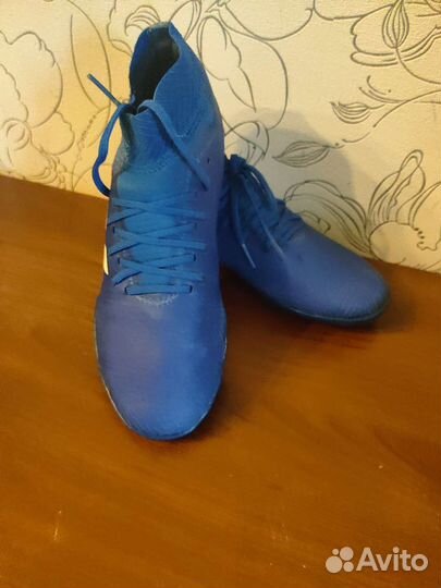 Бутсы adidas nemeziz 38.5