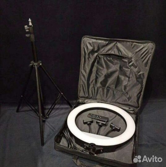 Кольцевая лампа со штативом