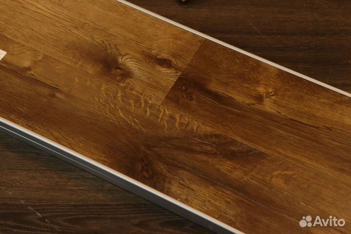 Кварцвиниловая плитка дуб