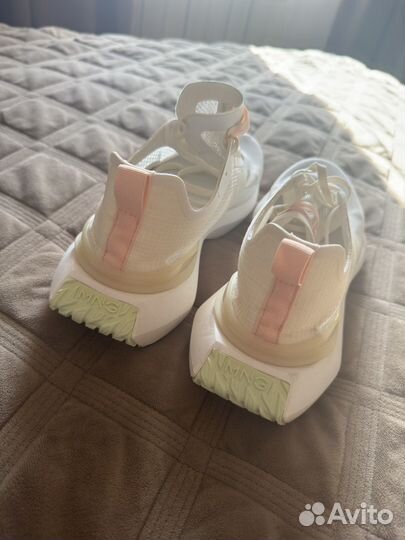 Кроссовки mango 39