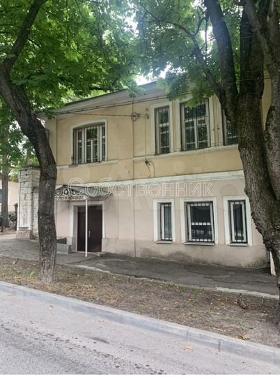 4-к. квартира, 116 м², 1/2 эт.