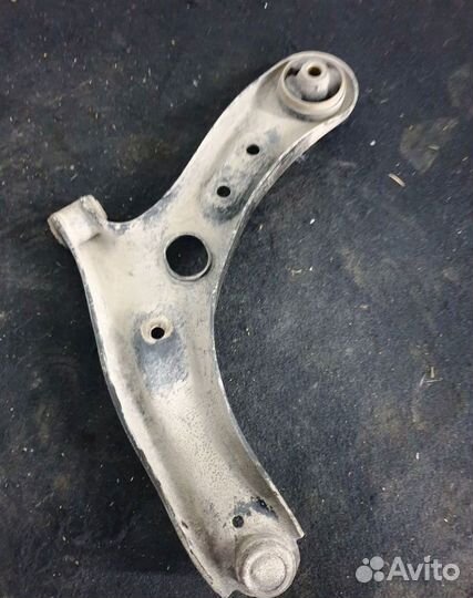 Солярис 2 Solaris 2 Рычаг передний правый