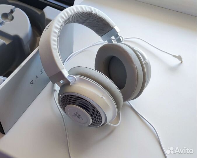 Продам наушники Razer Kraken Mercury (белый цвет)