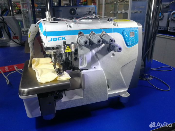 Оверлок Jack E4-4-M03/333 (четырехнитка)