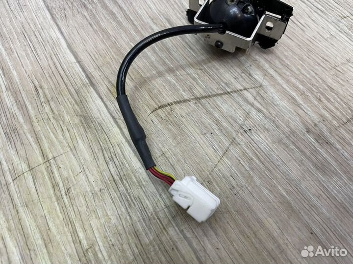 Камера заднего вида неоригинал