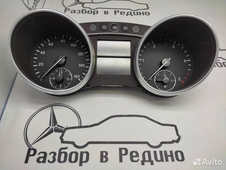 Щиток приборов w164 ML-class 642.940 03.2007