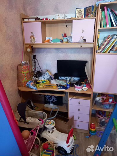 Стол компьютерный