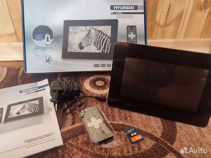 Цифровая фоторамка hyundai