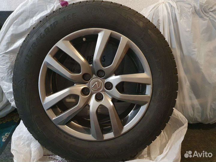 Goodyear Ultra Grip Ice Arctic 2 SUV 235/65 R18