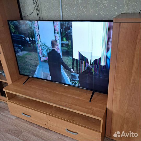 Телевизор на запчасти