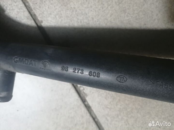 Патрубок системы охлаждения Chevrolet Lacetti 1,6