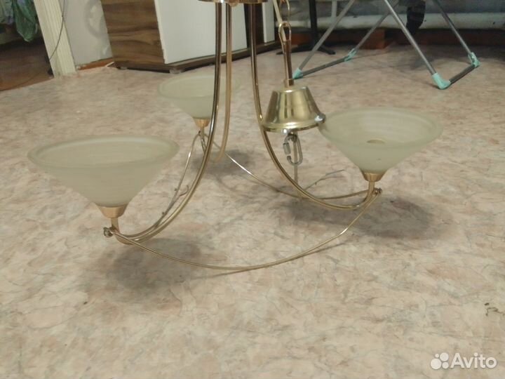 Люстра новая