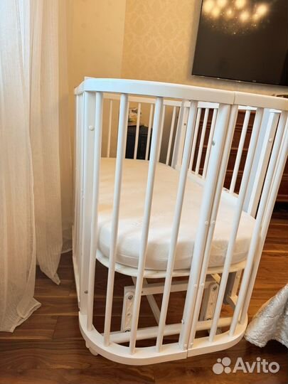 Кроватка-трансформер с маятникомм