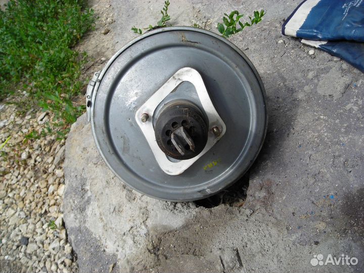 Вакуумный усилитель тормозов