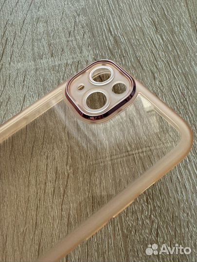 Чехол на iPhone 13