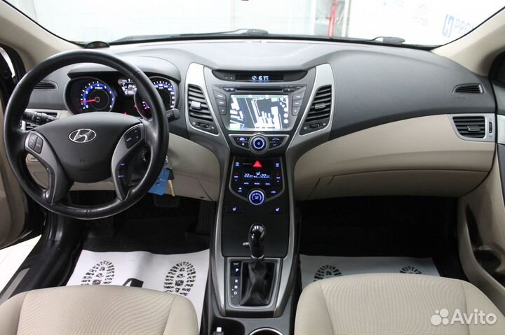 Hyundai Elantra 1.8 AT, 2015, 101 589 км