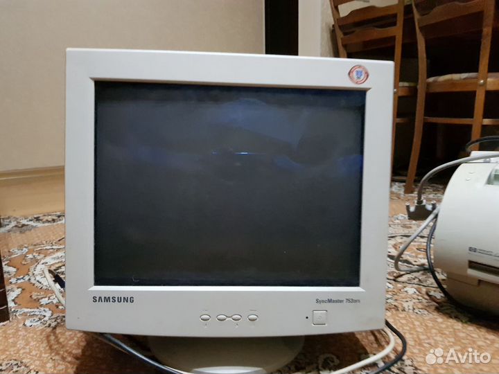 Монитор Samsung SyncMaster 753DFX 