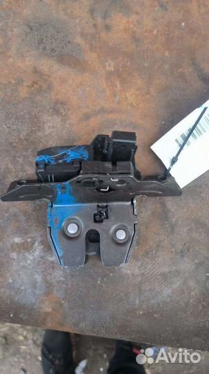 Замок багажника Opel Astra J хетчбек GM 176229