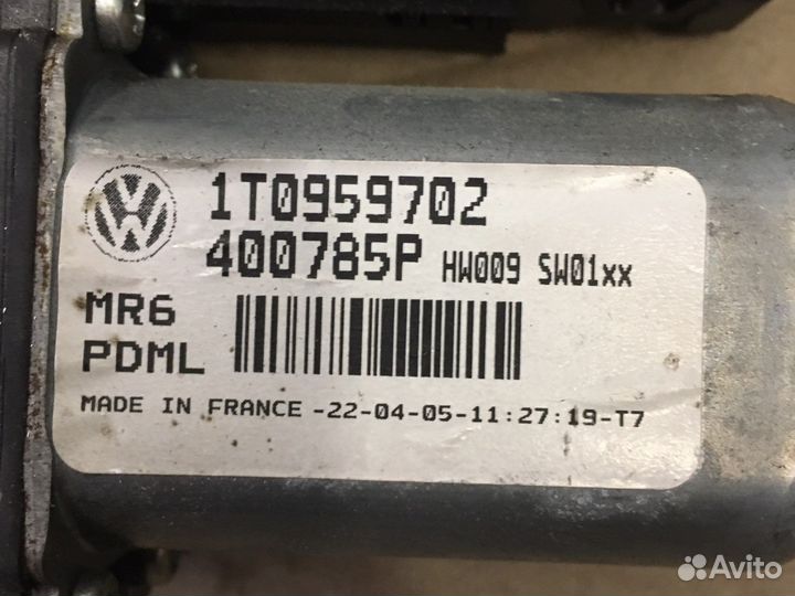 Моторчик стеклоподъемника Skoda Octavia A5 (3342)