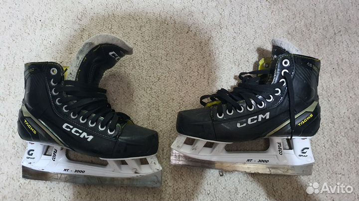 Коньки хоккейные