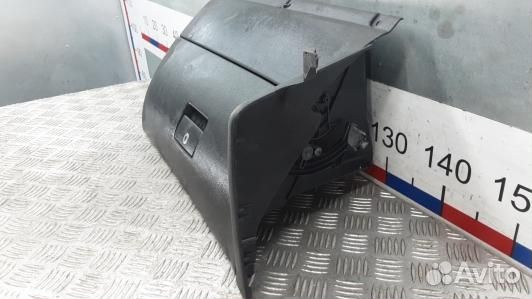 Бардачок (вещевой ящик) volkswagen golf 4 (ZBE15IV