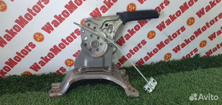 Рычаг стояночного тормоза Subaru Forester S11 2.0