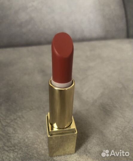 Estee lauder помада