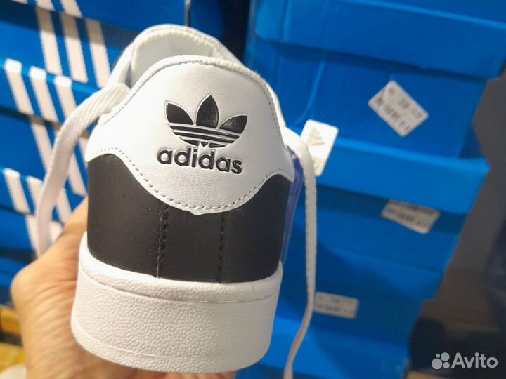 Кроссовки Adidas superstar