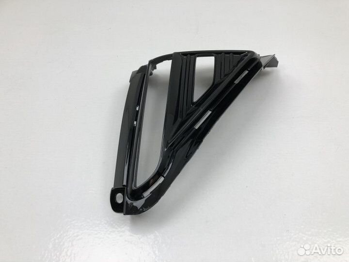 Накладка заднего бампера правая Kia Cerato 4 (YD)